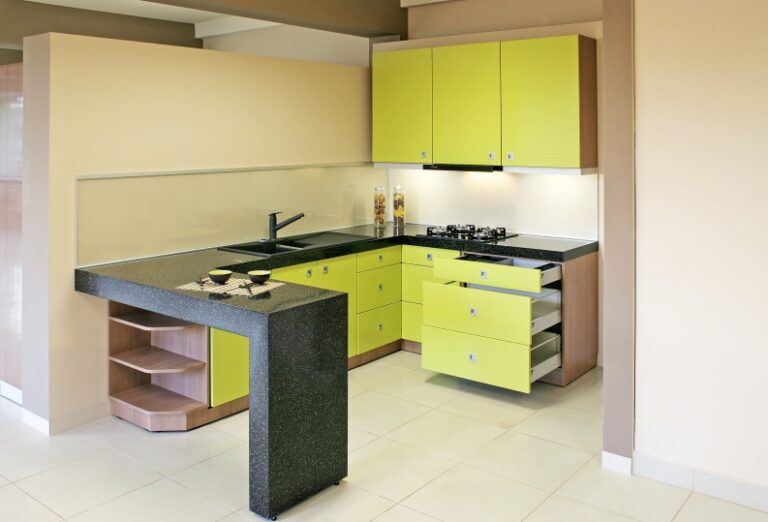 Salon firmowy 6